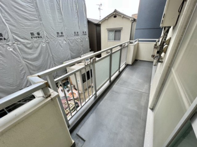 【バルコニー】 | メガログリース | バルコニーです