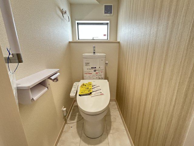 LG八重瀬町具志頭〈１０号棟〉のトイレ