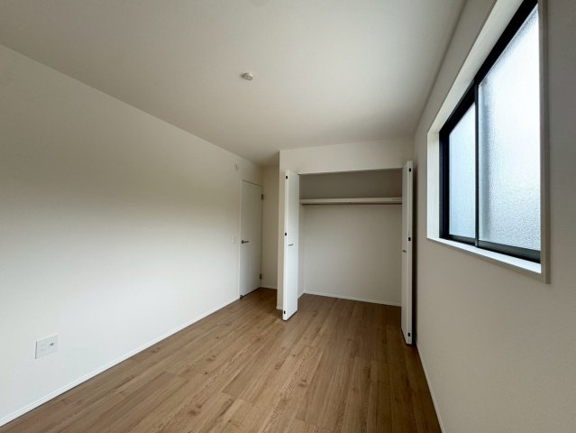 Adoble+アドブル＋小倉南区葛原東2丁目2期　【小倉南区　新築戸建て】の洋室|2階6.5帖洋室はクローゼット完備♪　【小倉南区　新築戸建て】
