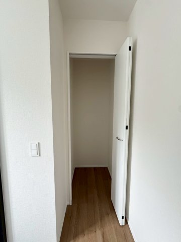 Adoble+アドブル＋小倉南区葛原東2丁目2期　【小倉南区　新築戸建て】の収納|玄関横には屋外で使用するものなどしまえます　【小倉南区　新築戸建て】