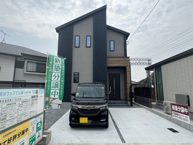 Adoble+アドブル＋小倉南区葛原東2丁目2期　【小倉南区　新築戸建て】の駐車場|駐車スペース並列2台可能♪　【小倉南区　新築戸建て】