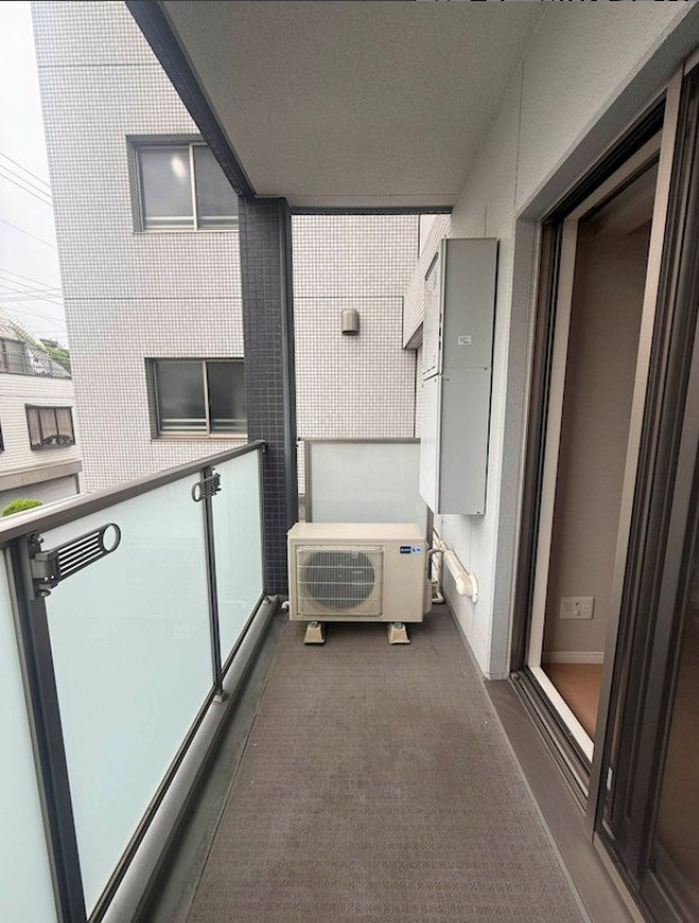 【バルコニー】