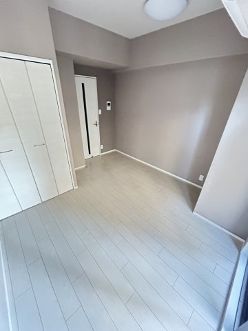 ユリシス新神戸の居間・リビング