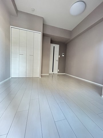 ユリシス新神戸の居間・リビング