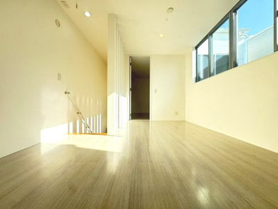 【洋室】 | 池田市神田1丁目貸家