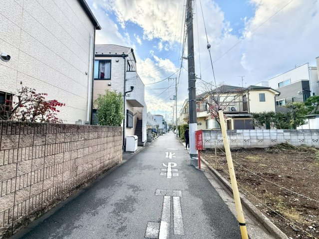 杉並区阿佐谷北3丁目　建築条件無し売地の前面道路含む現地写真|現地写真

現地ご見学希望・資料請求などお気軽にお問い合わせ下さい！
03-5990-5201