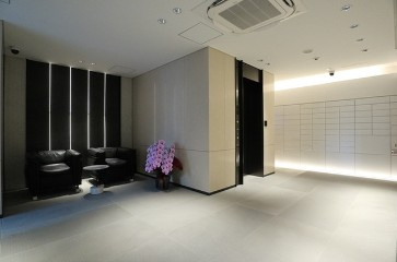 ブランズ大手町のロビー