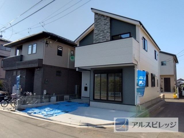 新築/朝霞市根岸台２丁目の外観|最寄り駅からの道のりがアップダウンない立地
