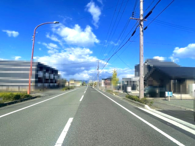 SUNタウン北畑Ⅰ-4（西-北）の前面道路含む現地写真