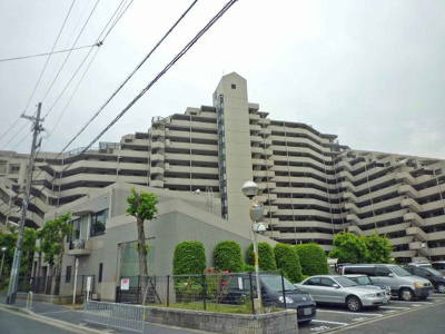 【外観】 | シティパーク北野田 | 南海高野線「北野田」駅まで徒歩13分！スーパーやコンビニなどの生活利便施設も徒歩圏内に揃い、お買物便利な立地です。