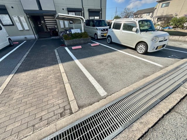 フォレスト21の駐車場