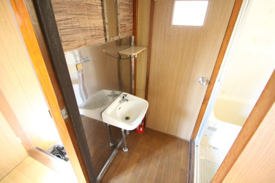 【洗面所】 | 中央3丁目貸家