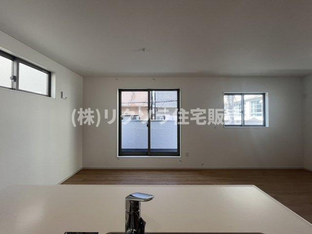 池田西町　新築一戸建てのダイニング|LDK16.0帖
■物件内覧・資金計画相談・住宅ローン相談、リフォーム相談、お問合せ受付中■
※当日・翌日のご内覧、ご相談はお電話でのお問合せがスムーズです！