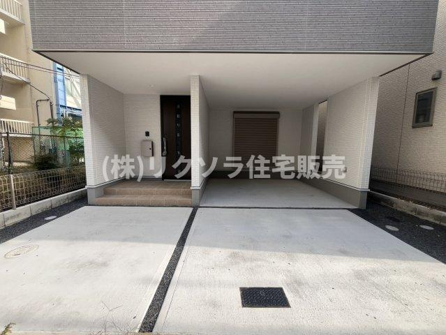 池田西町　新築一戸建ての駐車場|カースペース
■物件内覧・資金計画相談・住宅ローン相談、リフォーム相談、お問合せ受付中■
※当日・翌日のご内覧、ご相談はお電話でのお問合せがスムーズです！