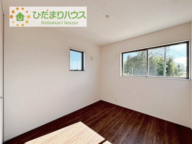【洋室】 | 第1常総市向石下　新築戸建　4号棟 | 窓が多く、明るい空間を演出してくれます(*^^*)