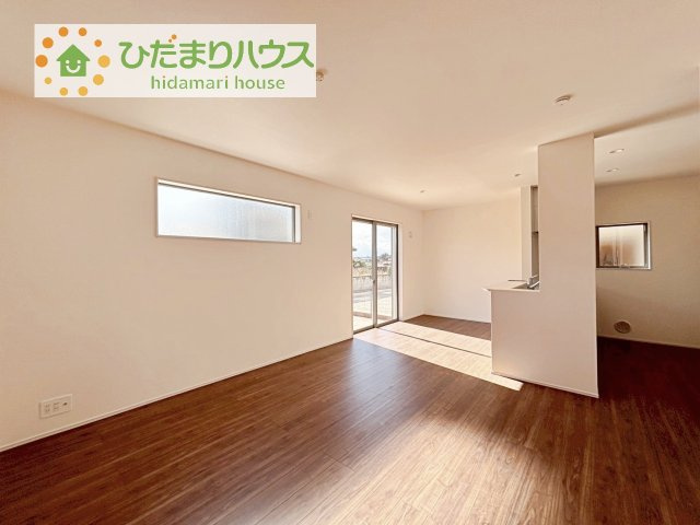 【居間・リビング】 | 第1常総市向石下　新築戸建　4号棟 | 早くお仕事終わらせて、家に帰りたくなるようなリビングです(^^♪