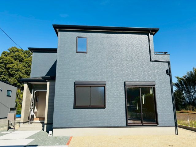 リーブルガーデン／東区戸島西第七／３号棟の外観