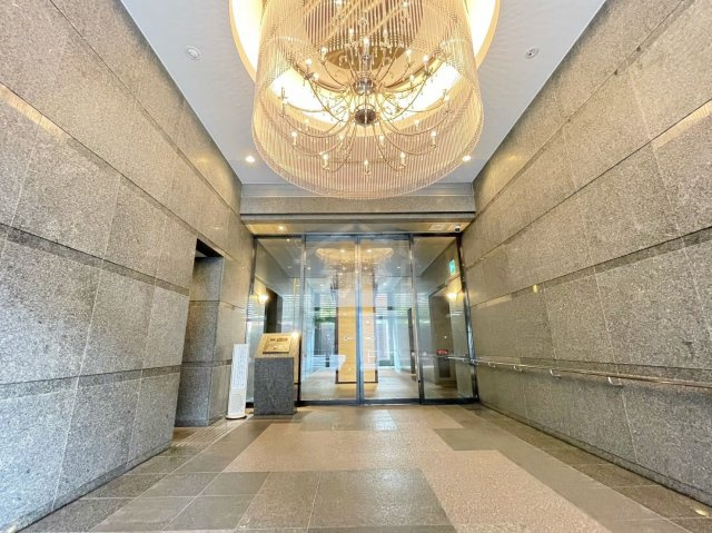 練馬区豊玉中２丁目の賃貸マンションのエントランス