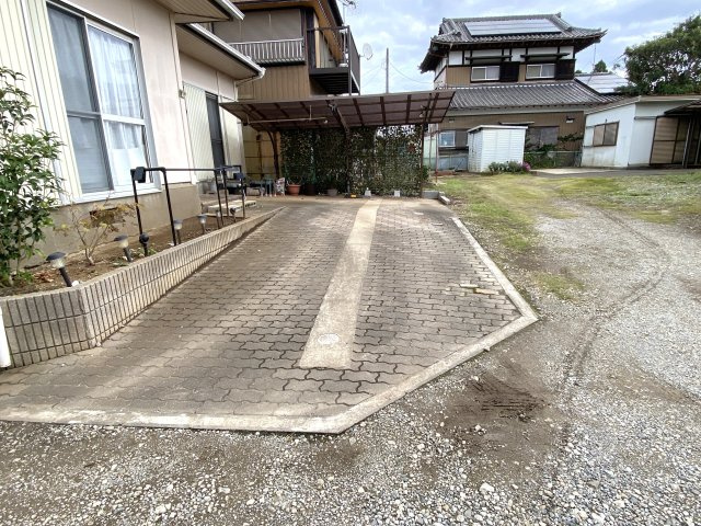 山武市埴谷1536-22中古戸建の駐車場