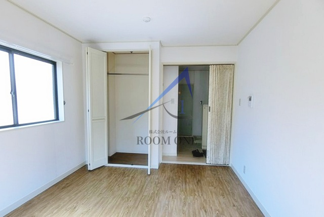 サンハイツ上岡の居間・リビング|洋室のお部屋です。