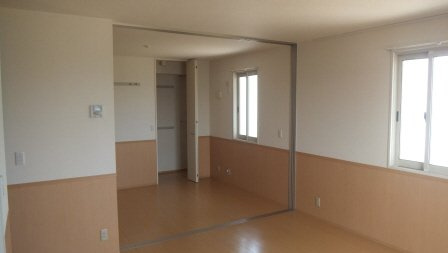 ベルデュールの居間・リビング|広げても使える間取りです