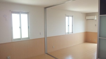 ベルデュールの居間・リビング|１１帖リビングです