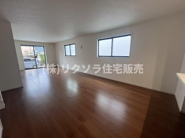 菅相塚町　新築一戸建てのダイニング|LDK23.2帖
■物件内覧・資金計画相談・住宅ローン相談、リフォーム相談、お問合せ受付中■
※当日・翌日のご内覧、ご相談はお電話でのお問合せがスムーズです！