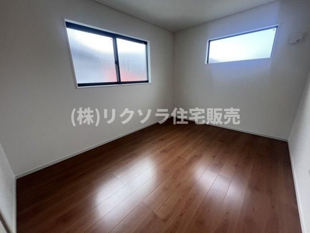 菅相塚町　新築一戸建ての内装|洋室6.0帖
■物件内覧・資金計画相談・住宅ローン相談、リフォーム相談、お問合せ受付中■
※当日・翌日のご内覧、ご相談はお電話でのお問合せがスムーズです！