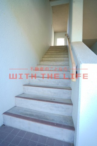 アールグレイヒルズ【キャッシュバック対象物件】のロビー|建物の内部です