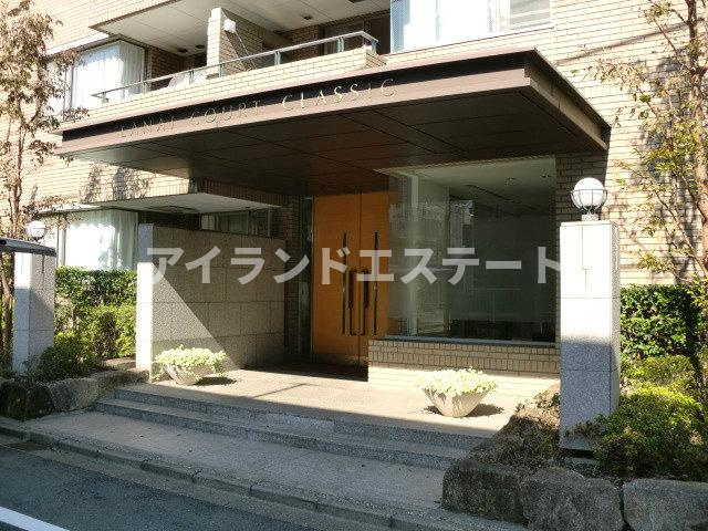 LANAI COURT CLASSIC　ファミリー向け　角部屋　オートロックのエントランス