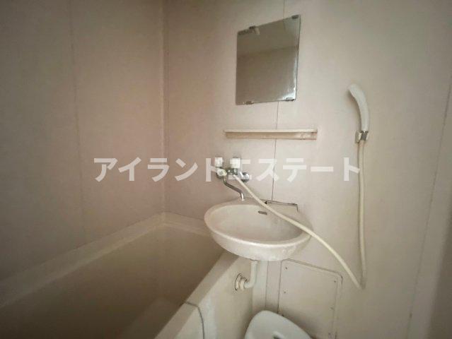 ホワイトバーチ　駅近　室内洗濯機置場　バストイレ別の浴室