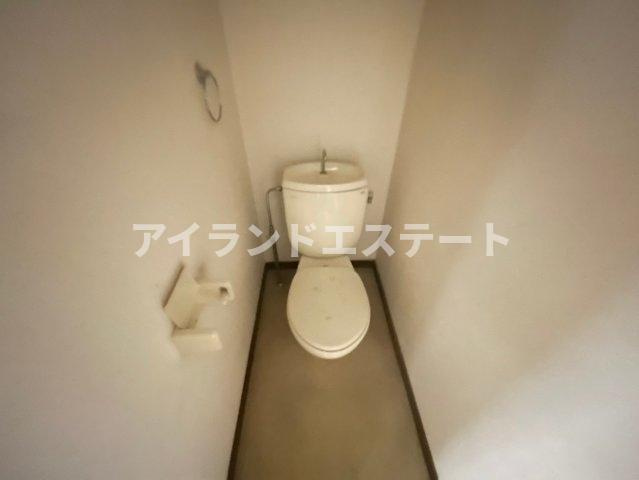 ホワイトバーチ　駅近　室内洗濯機置場　バストイレ別のトイレ