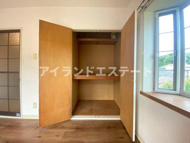 パークサイド駒沢B棟　最上階　南東角部屋　バストイレ別の収納