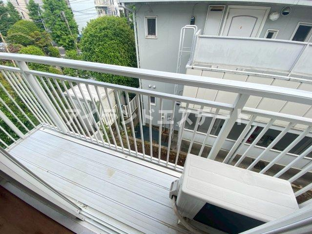 パークサイド駒沢B棟　最上階　南東角部屋　バストイレ別のバルコニー