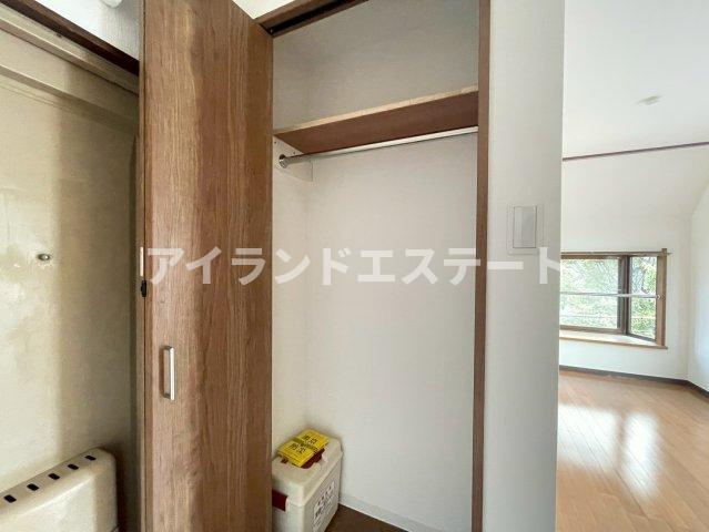 メゾン薗田　シャワールーム　独立洗面台　陽当たり良好の収納