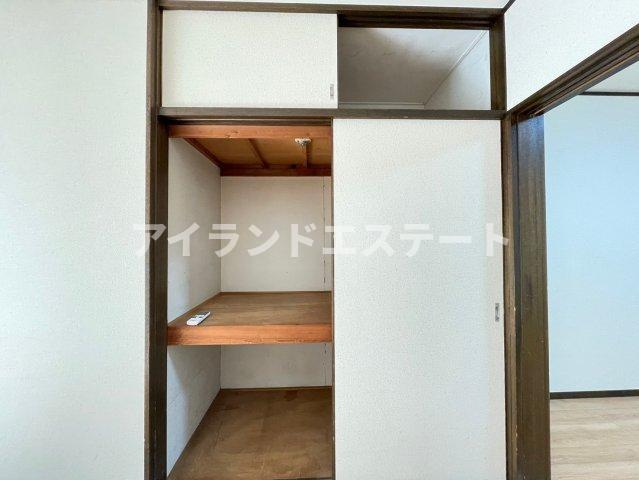 セリーヌ三軒茶屋　駅近　角部屋　陽当たり良好の収納