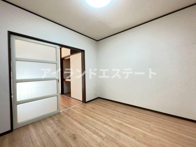 セリーヌ三軒茶屋　駅近　角部屋　陽当たり良好の居間・リビング