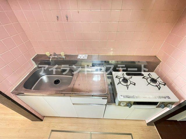 セリーヌ三軒茶屋　駅近　角部屋　陽当たり良好のキッチン