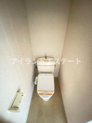 アネックス駒沢公園　角部屋　2面採光　バストイレ別　のトイレ