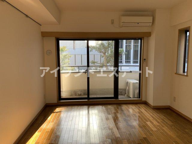 グレイスコートK　駅近　オートロック　女性限定　の居間・リビング