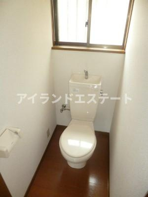 ペイジ弦巻　角部屋　通風良好　バストイレ別のトイレ