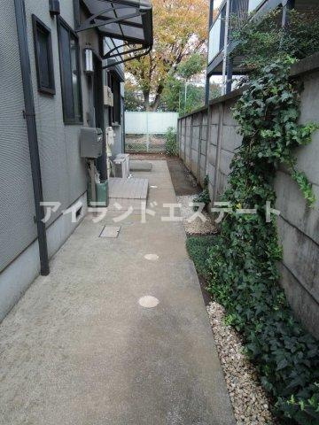 レヴィーユ　駅近　室内洗濯機置場　バストイレ別のその他共用部分