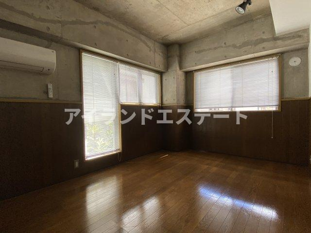 APEX　陽当たり良好　通風良好　事務所相談の居間・リビング