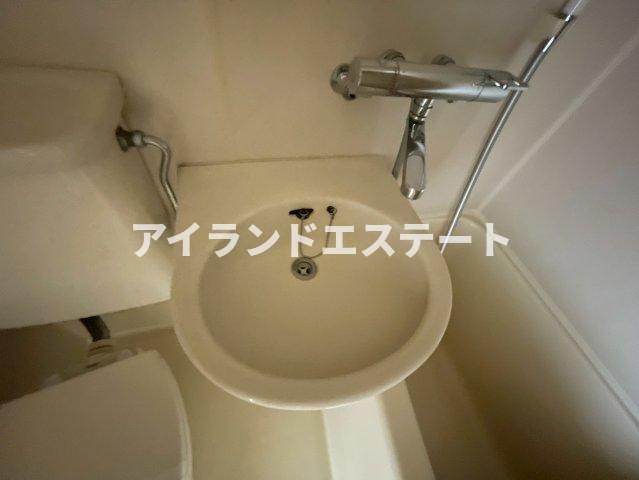 こまばディモーレ　駅近　ネット無料　の洗面所