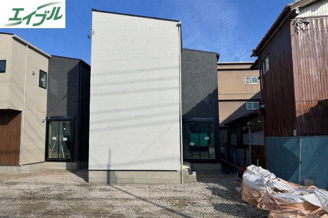 小牧市小牧1丁目　新築戸建　2号棟