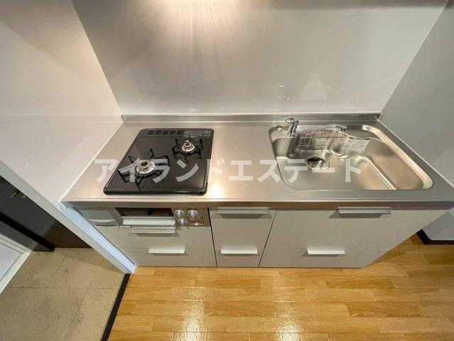 ティブロンコート　最上階　陽当たり良好　バストイレ別のキッチン