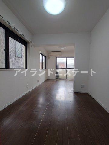 ウィンベルコーラス立石第6　角部屋　陽当たり良好　分譲の居間・リビング