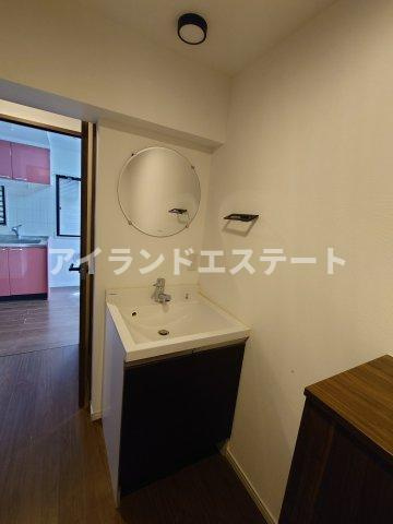 ウィンベルコーラス立石第6　角部屋　陽当たり良好　分譲の洗面所