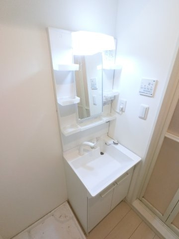 Vermilionの独立洗面台