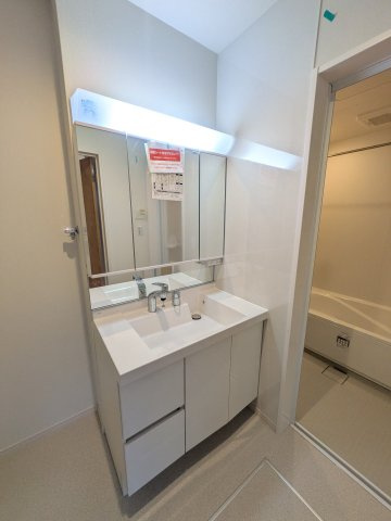 フォンテーヌA棟の独立洗面台